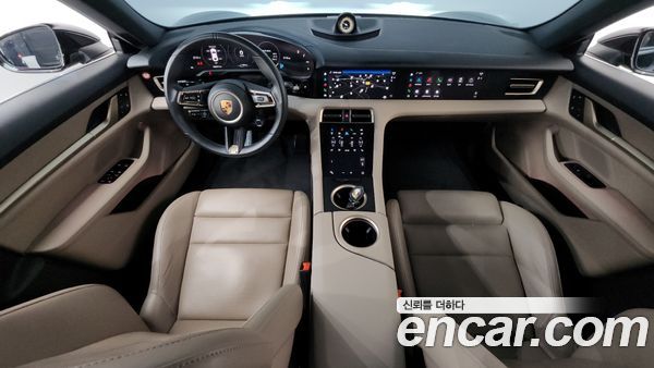 Porsche Taycan 2022, фото 10