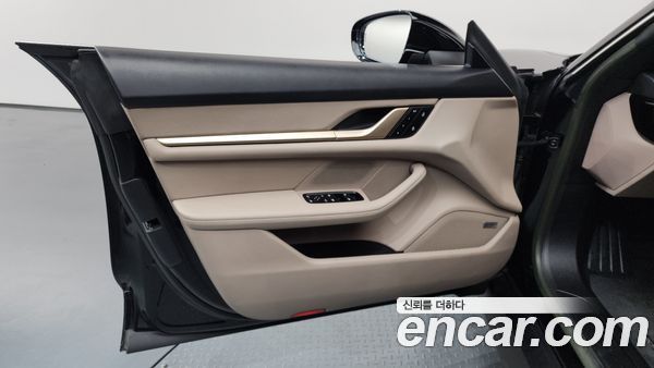 Porsche Taycan 2022, фото 14