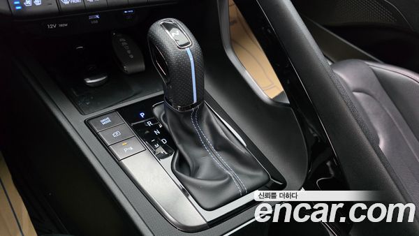 Hyundai Elantra 2022, фото 12