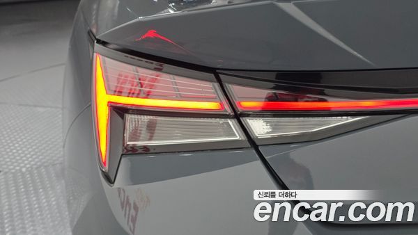 Hyundai Elantra 2022, фото 9