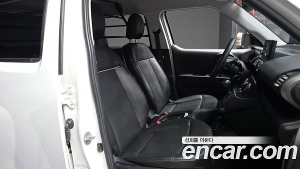 Hyundai Casper 2023, фото 15