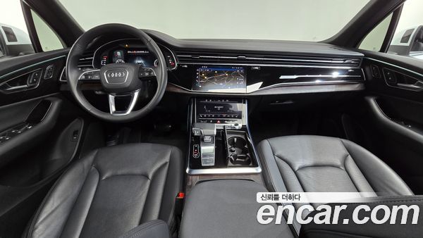 Audi Q7 2023, фото 10