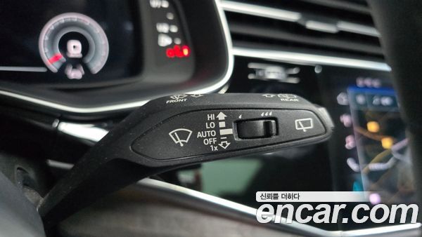 Audi Q7 2023, фото 24
