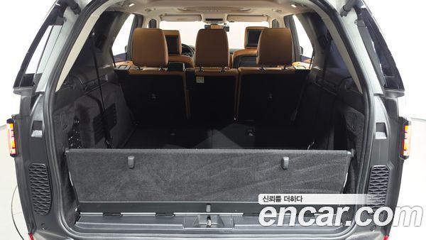Land Rover Discovery 2020, фото 26
