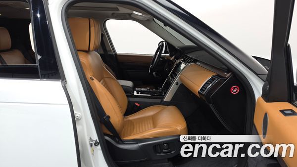 Land Rover Discovery 2020, фото 16