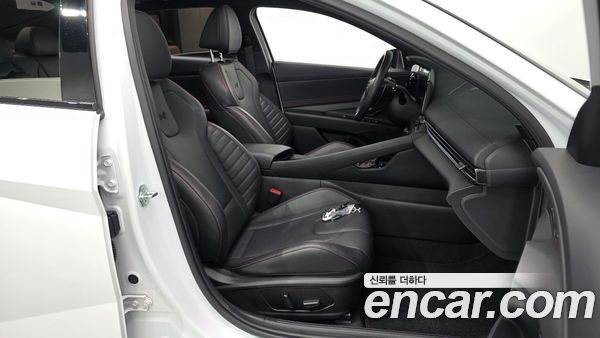 Hyundai Elantra 2024, фото 16
