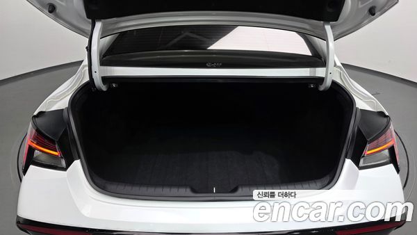 Hyundai Elantra 2024, фото 35