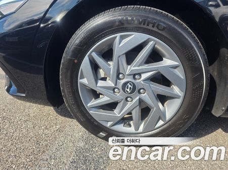 Hyundai Elantra 2025, фото 5