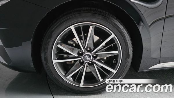Hyundai Grandeur 2023, фото 5