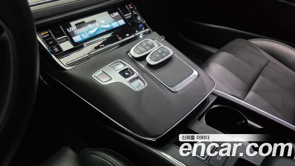 Hyundai Grandeur 2023, фото 9