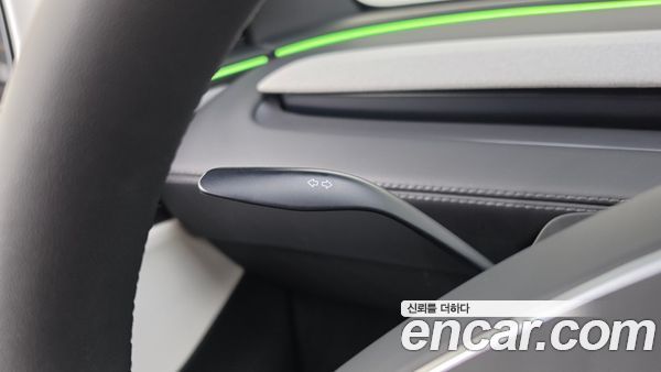 Tesla Model Y 2026, фото 31