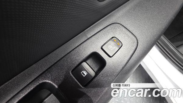 Hyundai Elantra 2023, фото 28