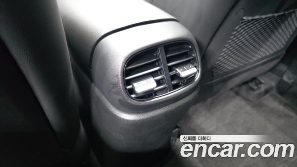 Hyundai Elantra 2023, фото 31