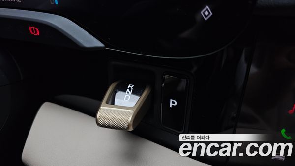 Porsche Taycan 2023, фото 11