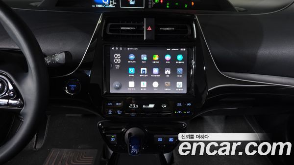 Toyota Prius 2022, фото 20