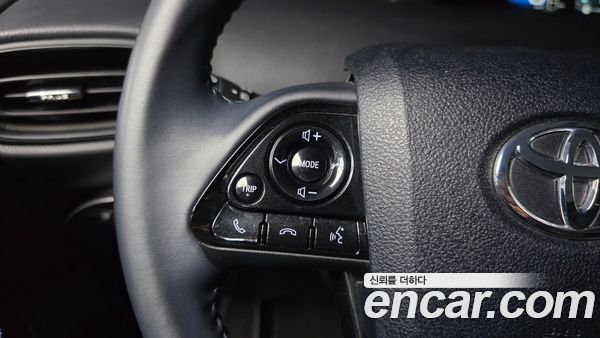 Toyota Prius 2022, фото 29