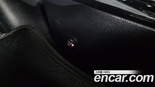 Toyota Prius 2022, фото 32