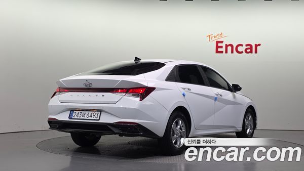 Hyundai Elantra 2022, фото 2