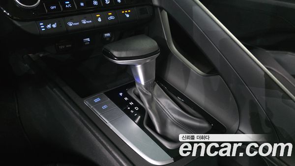 Hyundai Elantra 2022, фото 9