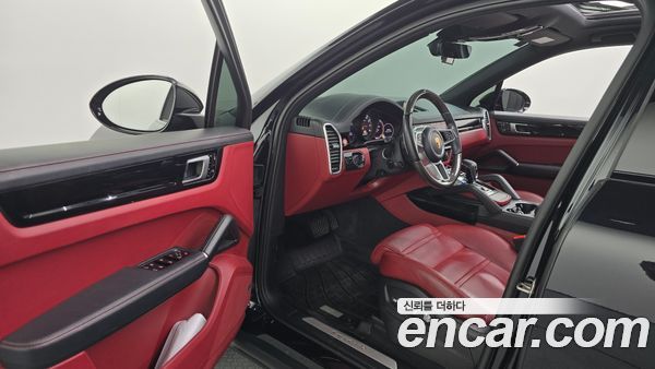 Porsche Cayenne 2021, фото 13