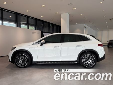 Mercedes-Benz EQE 2024, фото 8
