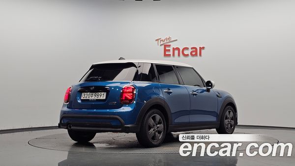 MINI 2022