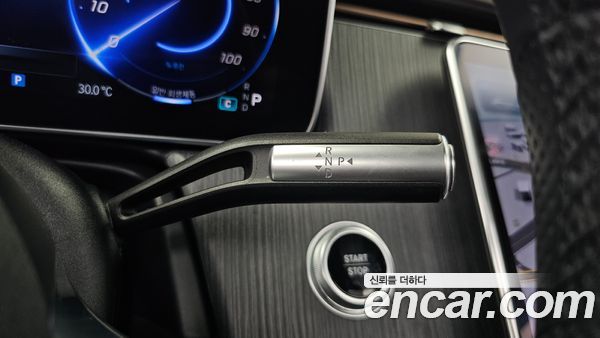 Mercedes-Benz EQS 2022, фото 12