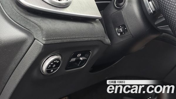 Mercedes-Benz EQS 2022, фото 28