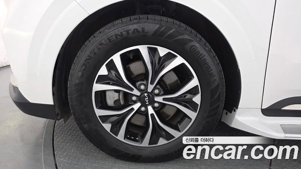 Kia Carnival 2023, фото 4