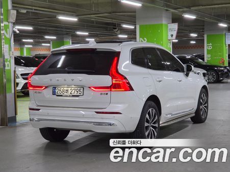 Volvo XC60 2023, фото 6