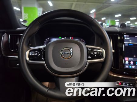 Volvo XC60 2023, фото 12