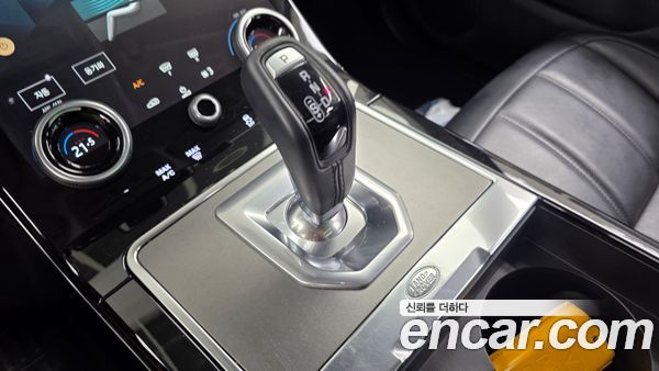 Land Rover Range Rover Evoque 2023, фото 12
