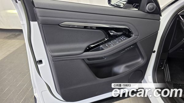 Land Rover Range Rover Evoque 2023, фото 14