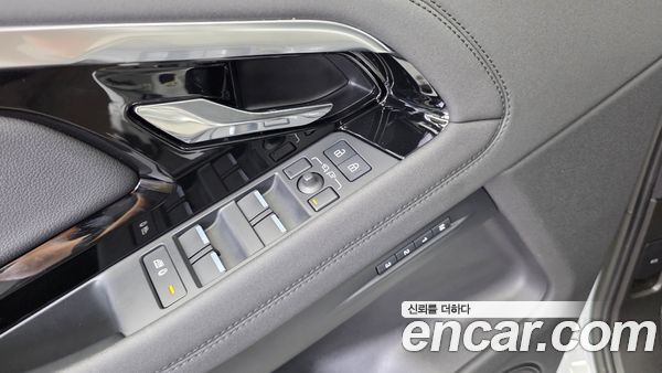 Land Rover Range Rover Evoque 2023, фото 29
