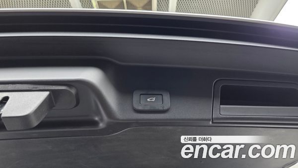 Land Rover Range Rover Evoque 2023, фото 31