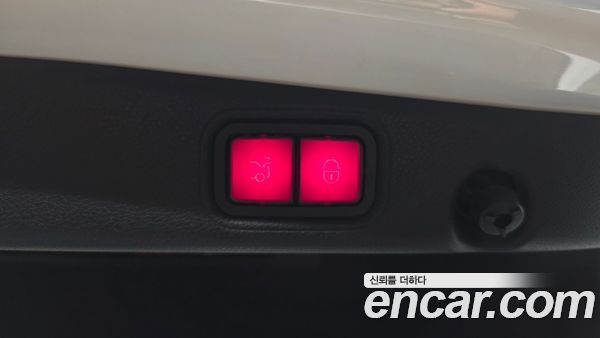 Mercedes-Benz E-Class 2021, фото 31