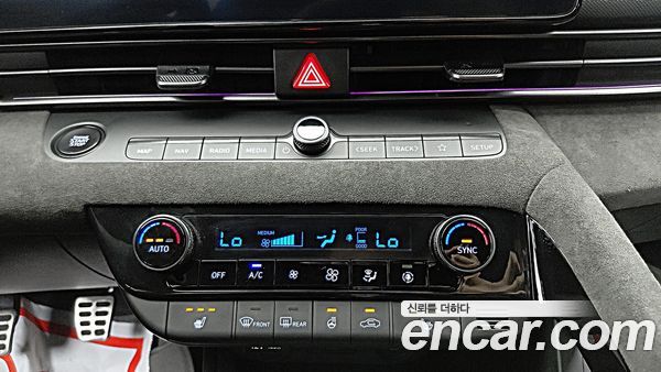 Hyundai Elantra 2023, фото 14