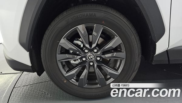 Toyota RAV4 2026, фото 5