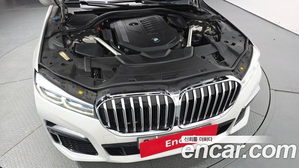 BMW 7 Series 2020, фото 5