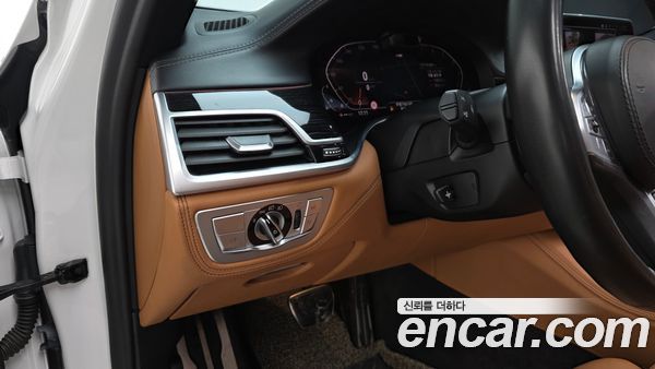 BMW 7 Series 2020, фото 18