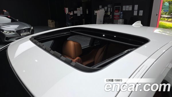BMW 7 Series 2020, фото 23