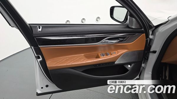 BMW 7 Series 2020, фото 13