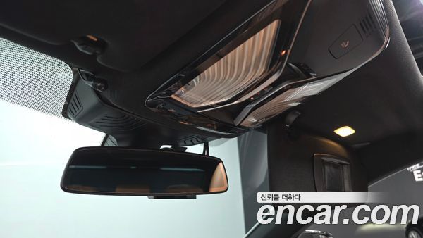 BMW 7 Series 2020, фото 28