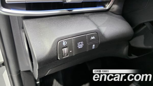 Hyundai Elantra 2023, фото 12