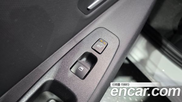 Hyundai Elantra 2023, фото 18