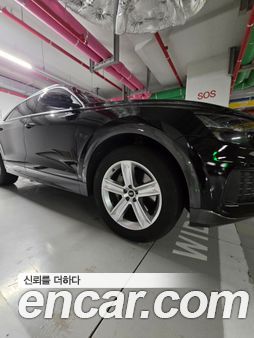 Audi Q8 2022, фото 5