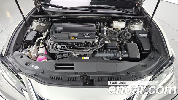 Lexus ES 2023, фото 6