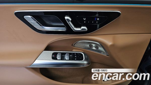 Mercedes-Benz E-Class 2025, фото 31