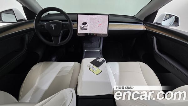Tesla Model Y 2024, фото 9