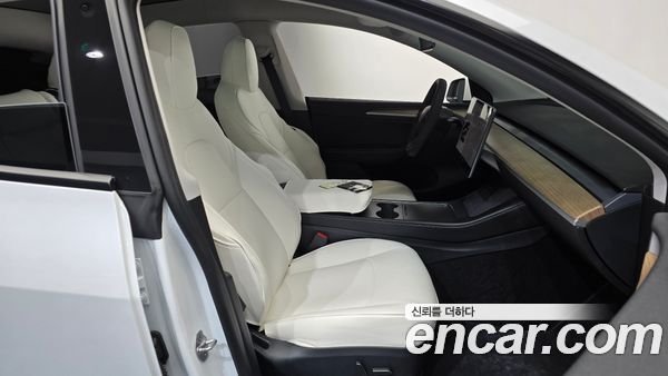 Tesla Model Y 2024, фото 15
